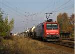 482 008 von SBB Cargo an der Elsterbrcke im Bahnhof Elsterwerda, 06.10.2011