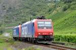 SBB 482 021-3 und Schwesterlok fahren als LZ rechtsrheinisch von Kln kommend Richtung Koblenz.