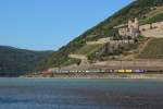 SBB Cargo 482 am 08.09.2012 mit einem Containerzug bei Bingen (Rhein)