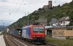 SBB Cargo 482 025 am 8.8.12 mit einem KLV in Kaub.