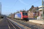 482 027-0 mit Gz und Lichtgru in Fahrtrichtung Norden.