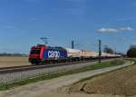 Re 482 047 mit einem Gaskesselzug am 14.04.2013 bei Langenisarhofen.