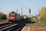 SBB Cargo 482 022-1 am Abend des 24.04.2013 mit einem KLV auf der KBS 703 in Orschweier.