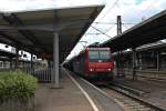 Am 10.05.2013 durchfuhr SBB Cargo Re 482 025-0 mit einem Kesselwagenganzzug den Bahnhof von Offenburg gen Norden.