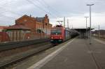 482 044-5 SBB Cargo mit einem Kesselzug  Benzin oder Ottokraftstoffe , bei der Durchfahrt in Rathenow und fuhr in Richtung Stendal weiter.