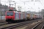 482 018-9 mit 482 001-5 in Köln-West 15.3.2014