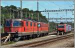 11358 und 11357, sowie 482 026-2 und 482 000-7 stehen abgestellt im Rangierbahnhof Muttenz.