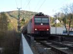 SBB Cargo 482 019-7 mit Tankwagen bei Neckargemünd von einer Brücke aus fotografiert am 13.01.15 