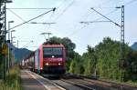 482 012-2 von ChemOil unterwegs mit einem Containerzug auf der linken Rheinstrecke Richtung Koblenz.