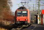 482 020-5 von der SBB Cargo kommt mit einem  Containerzug aus Gallarate(I) nach Antwerpen-Oorderen(B) aus Richtung Köln und fährt durch Stolberg-Hbf in Richtung Eilendorf,Aachen-Rothe