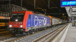 484 014 bei der Einfahrt in den Bahnhof Brugg AG (CH) am Abend des 03.01.2022.