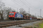 Re 484 009-6 fährt am 11.12.2024 Richtung Bahnhof Kaiseraugst.