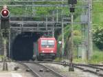 SBB - 484 011 mit Gterzug unterwegs in Bellinzona am 13.05.2009