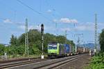 BLS Cargo 011 (Re 485 011) mit KLV-Zug auf der linken Rheinstrecke in Richtung Köln (Urmitz, 04.06.18).