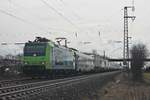 Mit einer RoLa (Novara Boschetto - Freiburg (Brsg) Rbf) fuhr am 09.02.2019 die Re 485 006 südlich vom Hp.