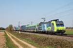 Am Nachmittag des 10.04.2020 fuhr Re 485 017  BLS Cargo - Die Alpinisten , welche eine RoLa (Freiburg (Brsg) Rbf - Novara Boschetto) bespannte, südlich von Buggingen über die Rheintalbahn in