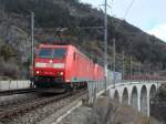 Drei BR 185 und eine Re 485 auf dem Luogelkinviadukt am 11.02.2007