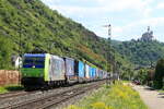  BLS Cargo  bringt ihren Klv nach Norden durch das Mittelrheintal bei Braubach.10.05.2024