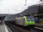 Re 485 008 mit Keselzug in Sissach am 09.01.2008