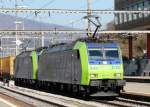 bls im Doppelpack mit den Lok`s 485 019 + 485 013 vor einem Gterzug bei der Durchfahrt im Bahnhof von Olten am 24.02.2008