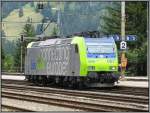 Re 485 007, aufgenommen am 27.07.2008 im Bahnhof von Kandersteg.