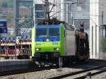 bls Cargo - 485 008-7 vor Gterzug unterwegs beim Bahnhof von Schnbhl am 01.05.2009