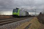 Am 03.01.2014 fuhr BLS Cargo Re 485 012-9 mit einer RoLa nach Novara am WEInzerort Hügelheim nördlich von Müllheim (Baden) in Richtung Schweiz.