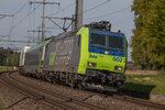 BLS Cargo Re 485 002 mit der RoLa unterwegs bei Lyssach.