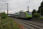 Re 485 005-3 am 09.06.2015 bei der Durchfahrt mit einer RoLa (Freiburg (Brsg) Gbf - Novara) in Müllheim (Baden) gen Basel.