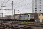 Re 486 503-6 durchfährt den Bahnhof Pratteln. Die Aufnahme stammt vom 28.01.2019.