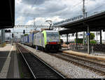 BLS - Loks 486 506 vor Güterzug bei der durchfahrt im Bahnhof Thun am 30.05.2020