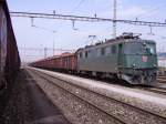 Ae 6/6 11517  Brunnen  wartet im RBL mit einem Ganzzug aus Ealos Wagen der DB auf die Abfahrt nach Chur/Domat Ems (Stallinger) 
RBL 27.08.07