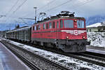 Ae 6/6 11425  Genève , von SBB Historic,  mit drei Leichtstahlwagen l der Epoche lV, (B + A + AB) auf Probefahrt bei Deitingen.
Foto: Walter Ruetsch