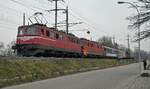 Leichenzug nach Kaiseraugst mit der Ae 6/6 11425  Genève .