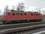 SBB - E-Lok Ae 6/6  im Bahnhof von Frauenfeld am 11.11.2007