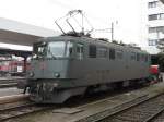 SBB Cargo -  Ae 6/6  11483 im Bahnhof von Langenthal am 30.11.2007