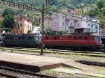 Ae 6/6 (11415 Thurgau) und Ae 6/6 (11425 Genve), beide noch mit Wappen, in Bellinzona am 29.