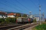 Ae 610 482 rangiert am 30.09.2009 zwischen den letzten Semaphoren einen Rbenwagen in Biel RB