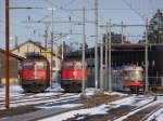 SBB / rbs - Im Bahnhof Solothurn sind die SBB Ae 6/6 610 492-1 und Ae 6/6 11518 sowie der rbs ABe 4/12 66 abgestellt am 07.03.2010