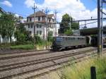 Die Ae 6/6 11471 ''Pratteln'' fhrte  am 13.7.05 einen Kieszug der Firma Hastag, die in Oberwinterthur ihren Sitz hat beim Bhf. W'thur Grze vorbei.