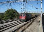 Baumaschinenzug mit Ae 610 519 kurz vor dem Bahnhof Bern Wankdorf, 03.10.2010.