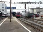 SBB / asm Oberaargau - Bahnhof Langenthal mit SBB Fahrzeugen sowie asm Triebwagen am 12.03.2011..