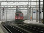 SBB - Ae 6/6  610496-2 mit Güterwagen unterwegs im Bahnhof Olten am 24.10.2013