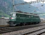 SBB Historic - Ae 6/6  11411 unterwegs zum Depot in Erstfeld am 01.08.2015  . Standort des Fotografen auf dem Perron 1