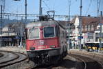  Nachschuss  der Re 6/6 11614 Meilen am Samstagmorgen 29.07.2017 als Lokzug in Brugg AG Richtung Westen unterwegs.