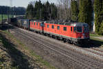 Re 10/10 mit der Re 620 080 - 2  MÖHLIN  an der Spitze des Zuges bei Mühlau am 22.