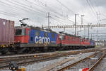 Vierfach Traktion, mit den Loks 620 082-8, 420 336-0, 620 070-3 und 420 276-8, durchfährt den Bahnhof Pratteln.