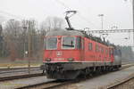 Re 620 050-5 ''Schönenwerd'' und Re 421 377-3 am 4.12.2019 in Glattbrugg