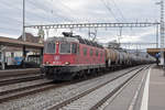 Re 620 085-1 durchfährt den Bahnhof Rupperswil.