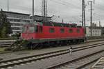 Re 6/6 11634 'AARBURG-OFTRINGEN' am 10.10.2015 im Bahnhof Singen (Hohentwiel).